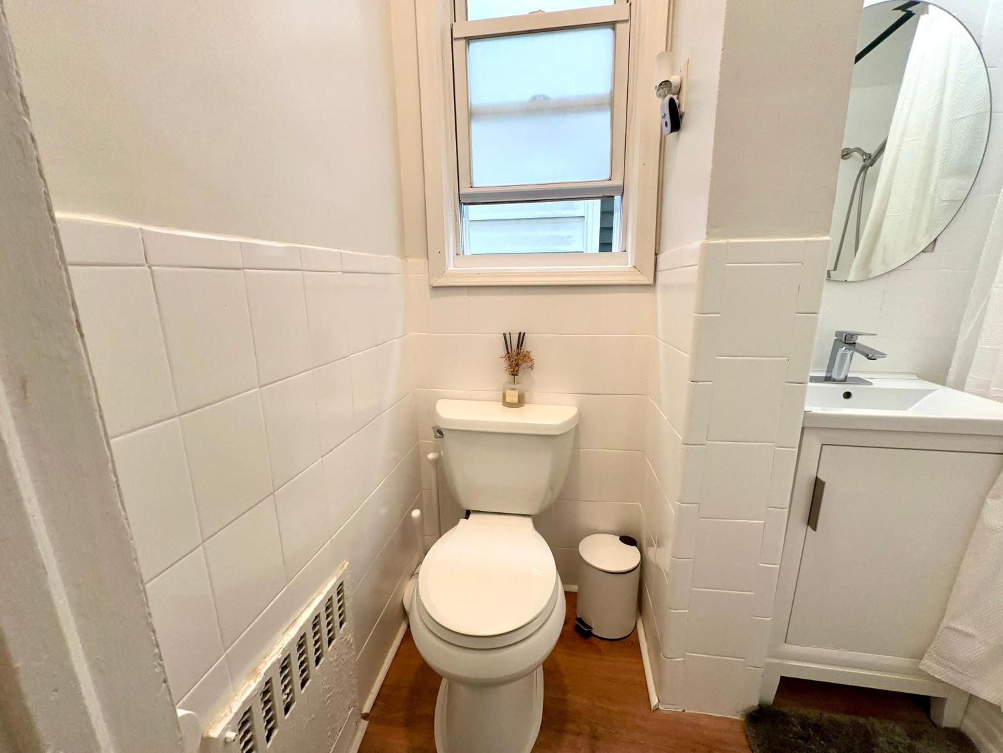 7-A Diamond In Yonkers Apartment Exterior photo